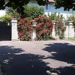 Yuzhniy Dvorik Appart hôtel