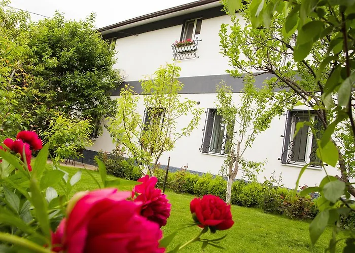 Aparthotel Yuzhniy Dvorik 3*