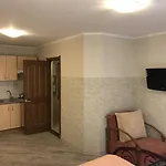 Yuzhniy Dvorik شقة فندقية