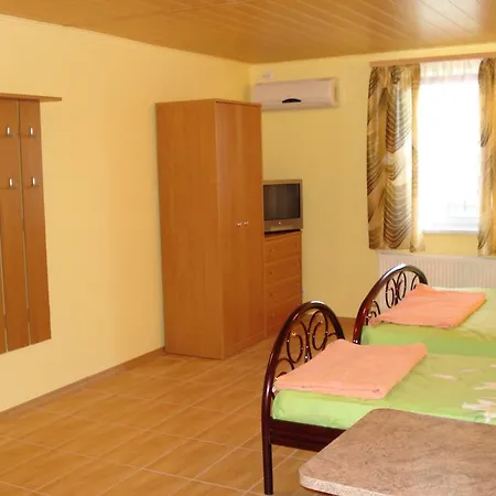 Yuzhniy Dvorik Apart Otel Odessa