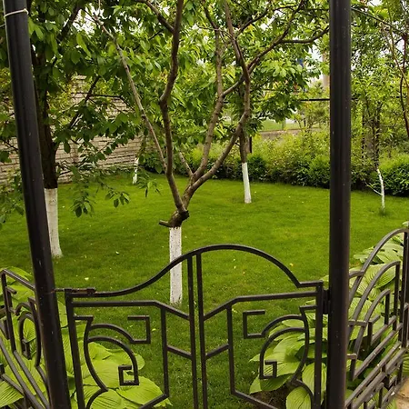 Aparthotel Yuzhniy Dvorik 3*