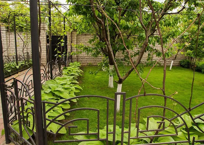 Aparthotel Yuzhniy Dvorik 3*